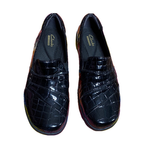 🌹 Clarks 🌹 Black Crocodile Patent Loafers NWOT